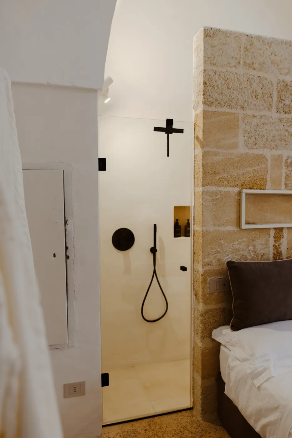 Parete in carparo del bagno